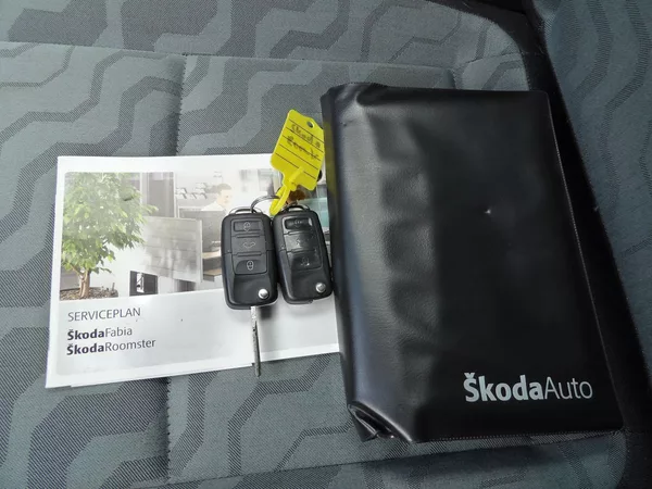 Škoda Roomster 1.2HTP 51kW Klima Tažné PDC - foto 23