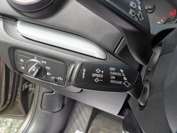 Audi A3 1.4TSI 110kW DSG Sline Xenon - foto 14