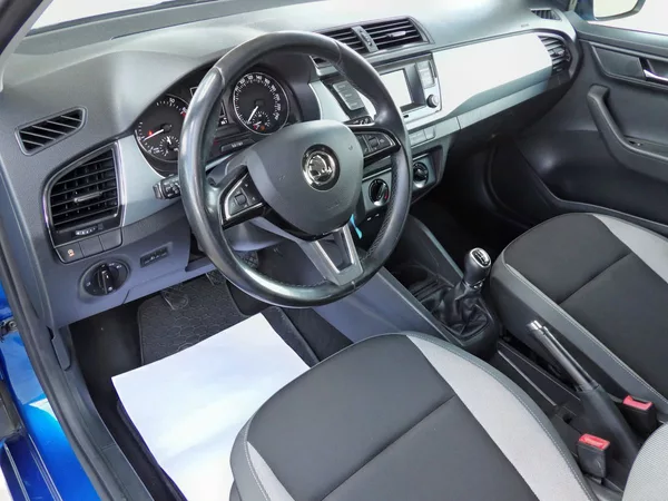 Škoda Fabia 1.0MPi Ambition Alu Tempomat - foto 15