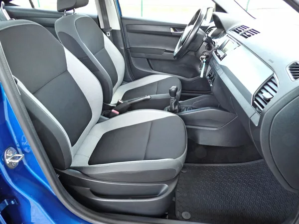 Škoda Fabia 1.0MPi Ambition Alu Tempomat - foto 17