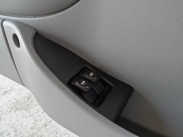 Renault Kangoo 1.2i 16v 55kW Klimatizace - foto 12