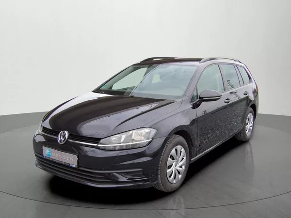 Volkswagen Golf 1.6TDI 85kW DSG Navi PDC