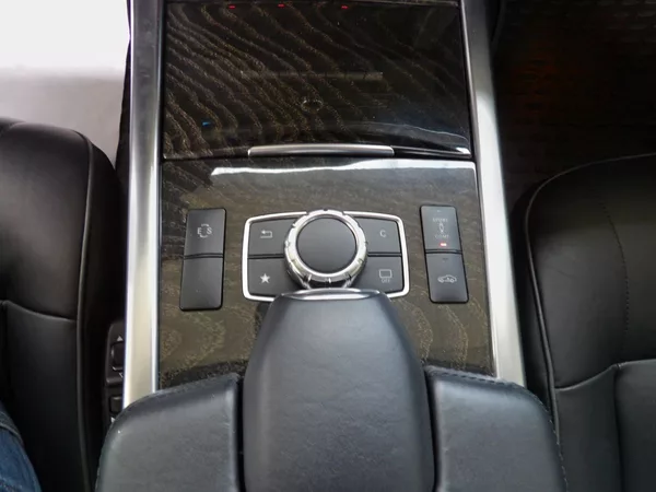 Mercedes-Benz Třídy E 350d 4Matic Airmatic TZ 360° - foto 14
