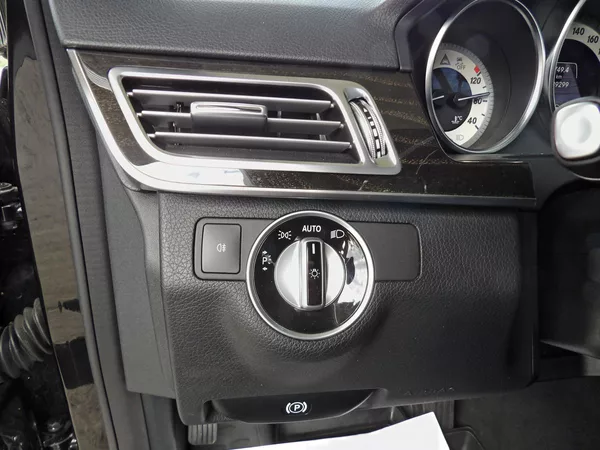 Mercedes-Benz Třídy E 350d 4Matic Airmatic TZ 360° - foto 20