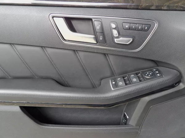 Mercedes-Benz Třídy E 350d 4Matic Airmatic TZ 360° - foto 21