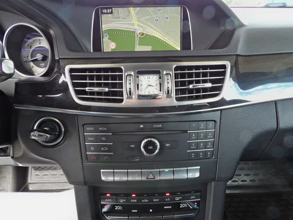 Mercedes-Benz Třídy E 350d 4Matic Airmatic TZ 360° - foto 8