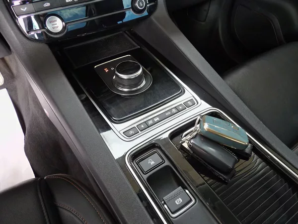 Jaguar F-Pace 30d AWD Prestige Panorama DPH - foto 11