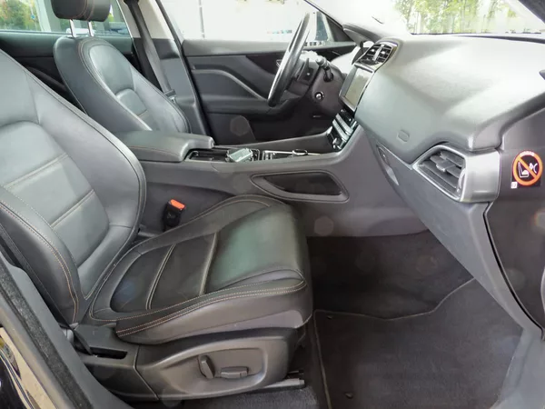Jaguar F-Pace 30d AWD Prestige Panorama DPH - foto 21