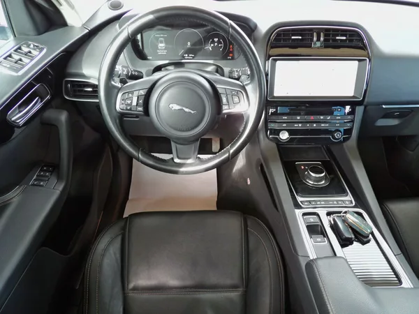 Jaguar F-Pace 30d AWD Prestige Panorama DPH - foto 7