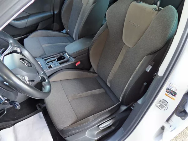 Škoda Octavia 2.0TDI Scout DSG 4x4 ČR DPH - foto 17