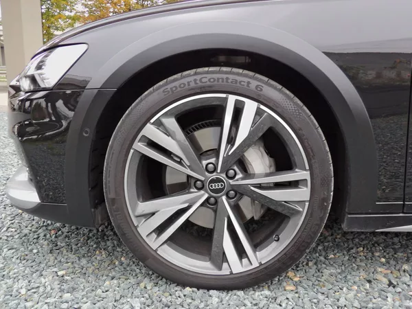 Audi A6 Allroad 50TDI Matrix B&O HuD TZ 360° - foto 43
