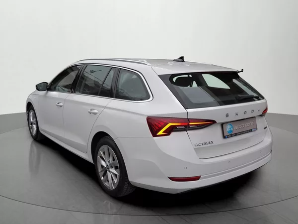 Škoda Octavia 1.5TSI DSG Style+ Tažné ČR DPH - foto 3