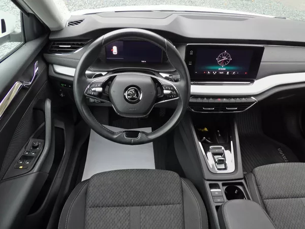 Škoda Octavia 1.5TSI DSG Style+ Tažné ČR DPH - foto 7