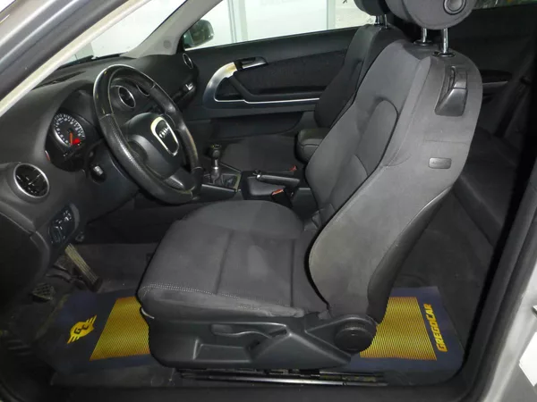 Audi A3 2,0TDI*QUATTRO**ALU KOLA**DIGI - foto 9