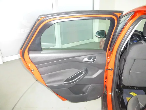 Ford Focus 1,5T-110KW*ALU*PARK.S*PŮVOD ČR - foto 12