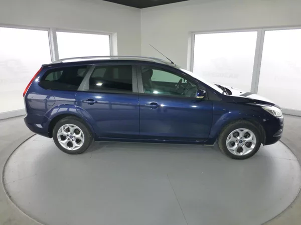 Ford Focus 1,6TDCI-80KW*KLIMATIZACE**ALU* - foto 5