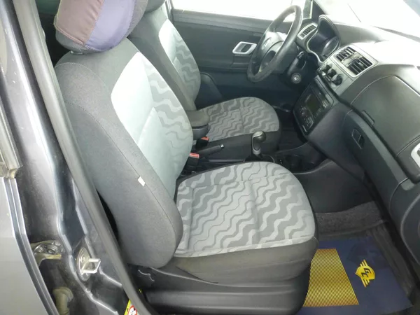 Škoda Fabia 1,4i-63KW-KLIMATIZACE*ALU KOLA - foto 13