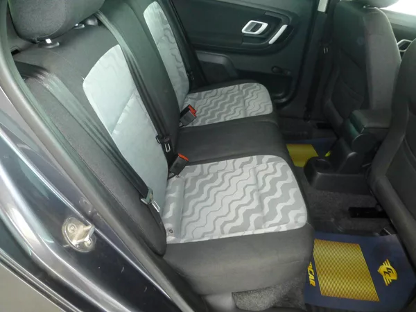 Škoda Fabia 1,4i-63KW-KLIMATIZACE*ALU KOLA - foto 16