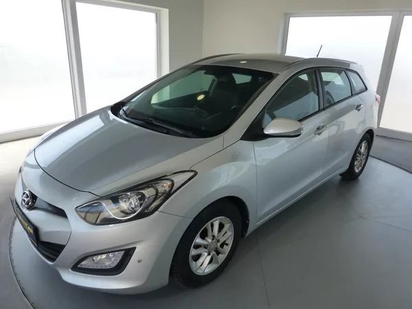 Hyundai i30 1,6CRDI*ALU*KLIMA*VYHŘ.SED**