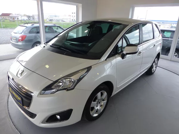 Peugeot 5008 1,6HDI*NAVIGACE.*PARKS**NEW