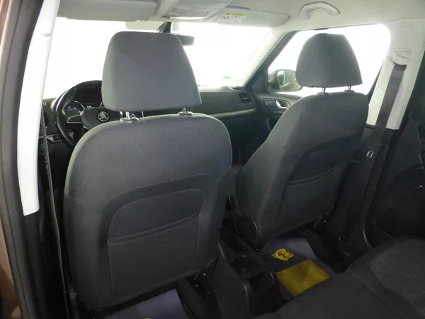 Škoda Yeti 1,2TSI*TAŽ**NAV*PARK S**XENONY - foto 18