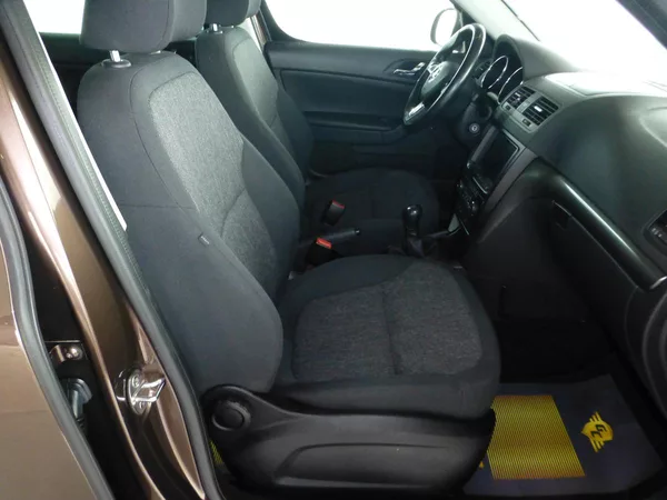 Škoda Yeti 1,2TSI*TAŽ**NAV*PARK S**XENONY - foto 21