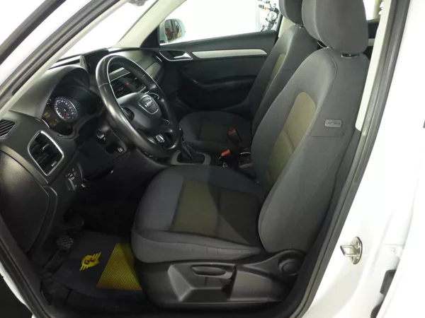 Audi Q3 - foto 11