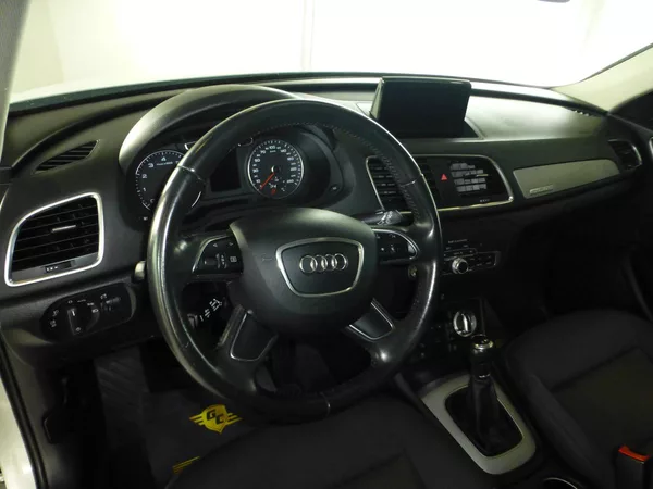 Audi Q3 - foto 12