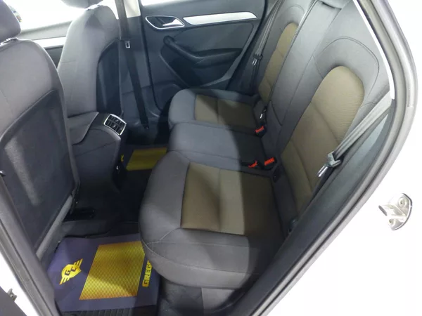 Audi Q3 - foto 16