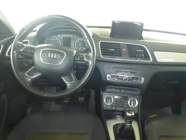 Audi Q3 - foto 19