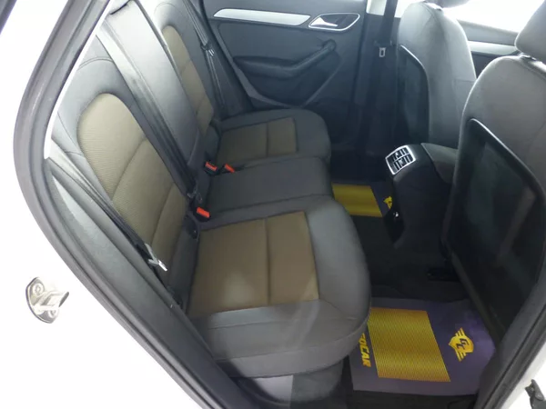 Audi Q3 - foto 24