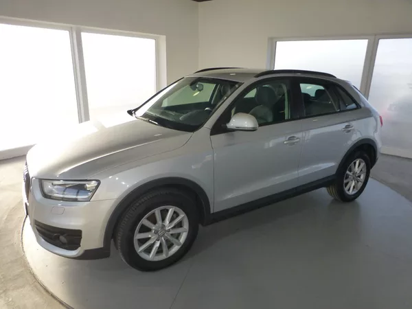 Audi Q3 2,0TSI-125KW*NAVI**PARK.S**4X4