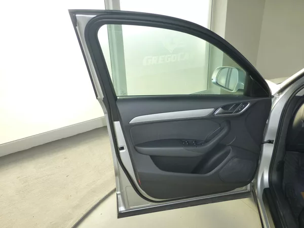 Audi Q3 2,0TSI-125KW*NAVI**PARK.S**4X4 - foto 10