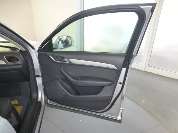 Audi Q3 2,0TSI-125KW*NAVI**PARK.S**4X4 - foto 17
