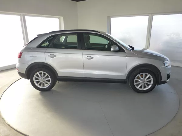 Audi Q3 2,0TSI-125KW*NAVI**PARK.S**4X4 - foto 5