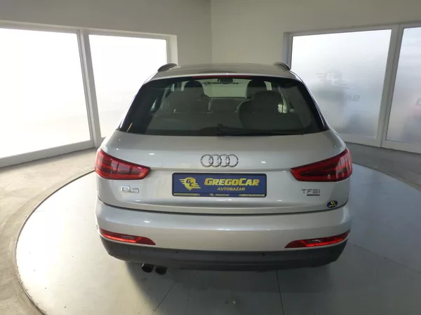 Audi Q3 2,0TSI-125KW*NAVI**PARK.S**4X4 - foto 7