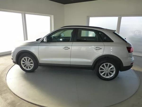 Audi Q3 2,0TSI-125KW*NAVI**PARK.S**4X4 - foto 9