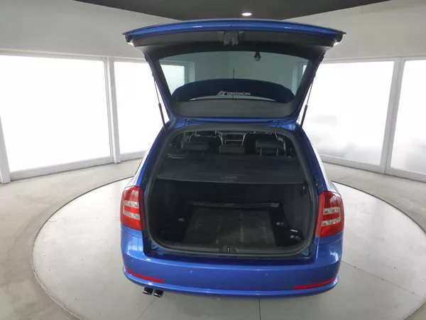 Škoda Octavia RS 2,0TDI-125KW*VYHŘ.S**XENONY - foto 24