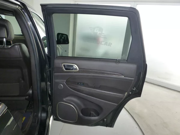 Jeep Grand Cherokee 3,0CRDI*VYHŘ.S*PARK.KAME*XENON - foto 23