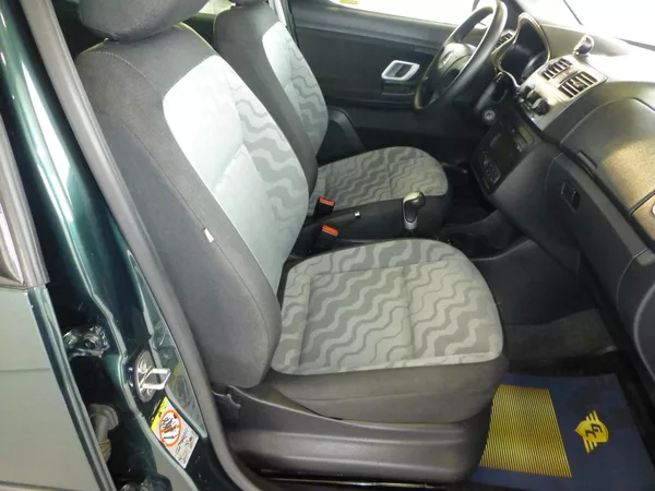 Škoda Roomster 1,4i**KLIMATIZACE***TAŽNÉ - foto 14