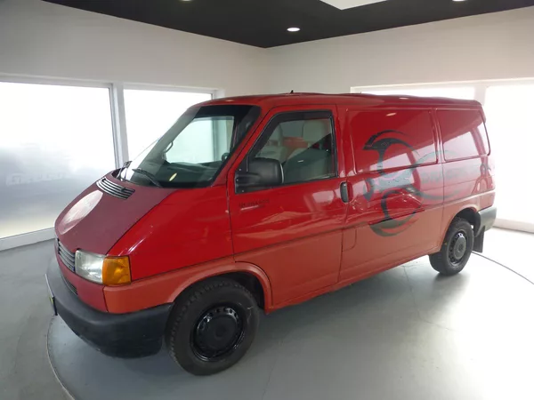 Volkswagen Transporter 2,5TDI*NEZ.TOPENÍ-SPANÍ**TZ-2T