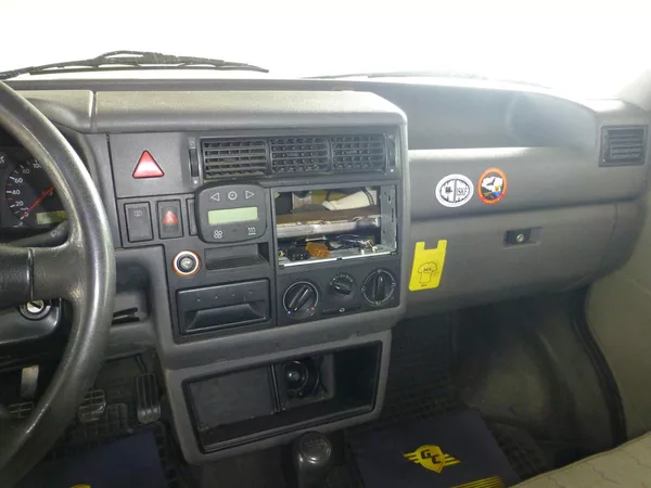 Volkswagen Transporter 2,5TDI*NEZ.TOPENÍ-SPANÍ**TZ-2T - foto 13