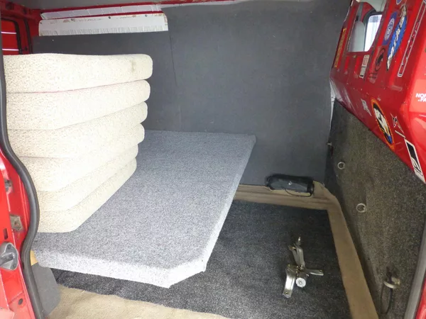 Volkswagen Transporter 2,5TDI*NEZ.TOPENÍ-SPANÍ**TZ-2T - foto 17