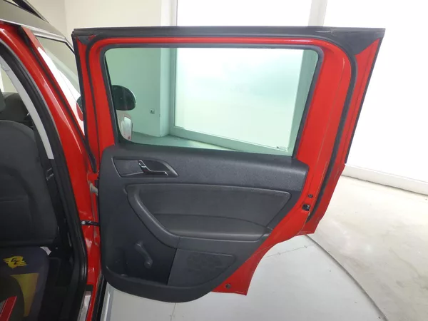 Škoda Yeti 1,2TSI*81KW*ALU*TAŽNÉ**PARK S. - foto 19