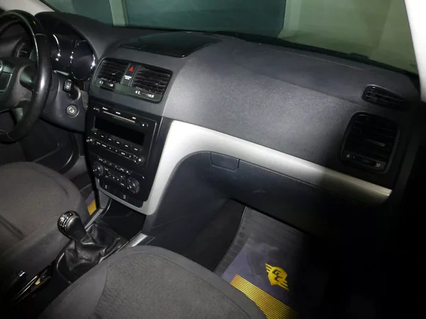 Škoda Yeti 1,2TSI-77KW*DIGI*PARK S*VYHŘ.S - foto 19