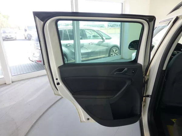 Škoda Yeti 1,2TSI*TAŽ**NAV*PARK S**XENONY - foto 10