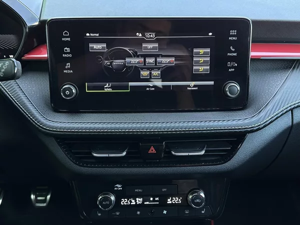 Škoda Fabia 1.0TSi Monte Carlo 116PS V.Coc - foto 18