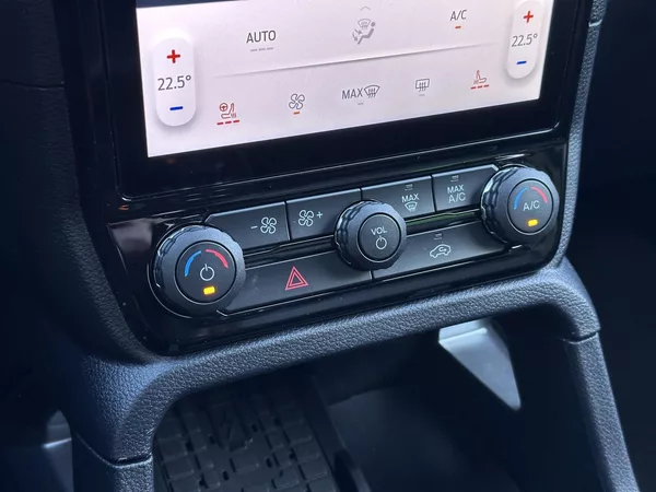 Škoda Kamiq 1.0TSi Monte Carlo 116PS Matri - foto 18