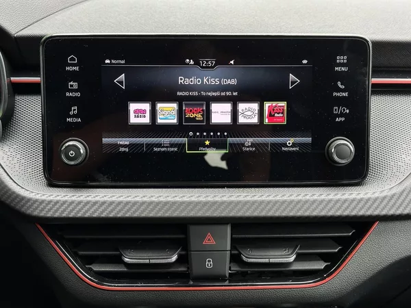 Škoda Kamiq 1.0TSi DSG Monte Carlo 116PS M - foto 27