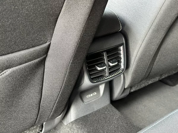 Škoda Fabia 1.0TSi Monte Carlo 116PS V.Coc - foto 33